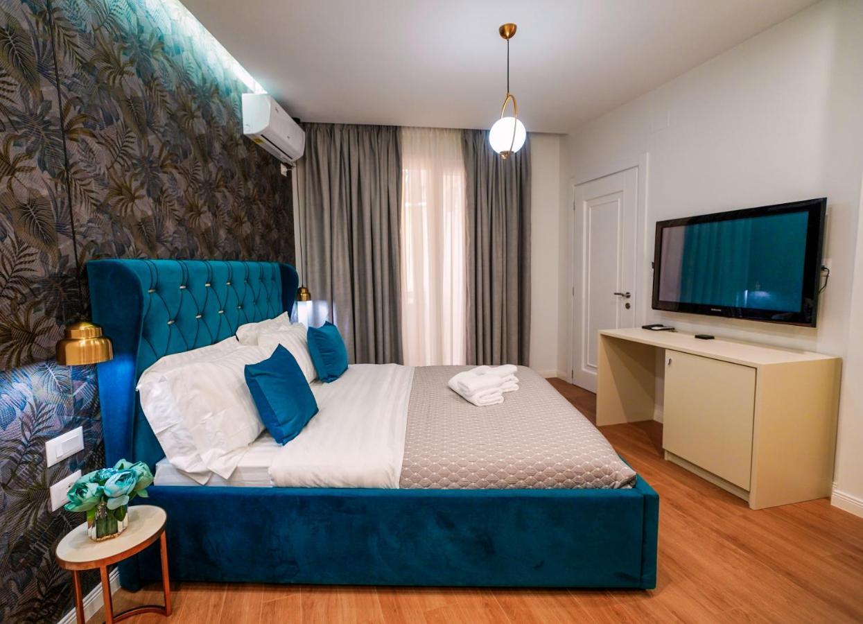 Hotel Capital Inn Тирана Екстериор снимка