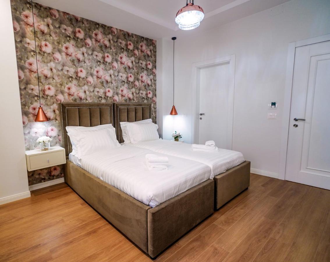 Hotel Capital Inn Тирана Екстериор снимка